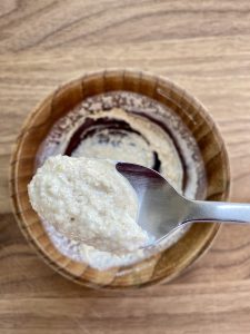 ground oat oatmeal is ready to eat
